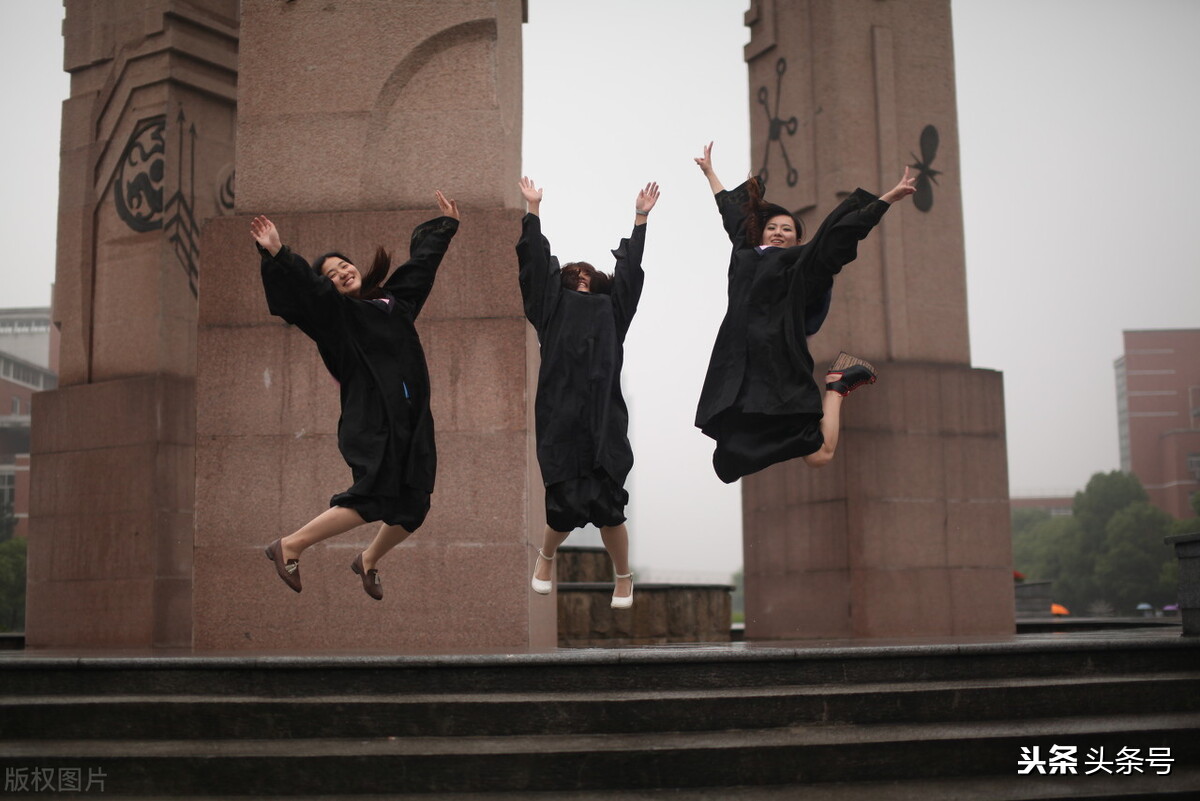 岁月如歌每当变幻,岁月当如歌下一句