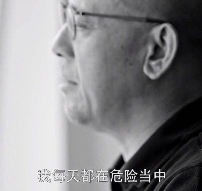 杨笠调侃自己的成功单纯靠貌美,杨笠调侃男性垃圾完整版