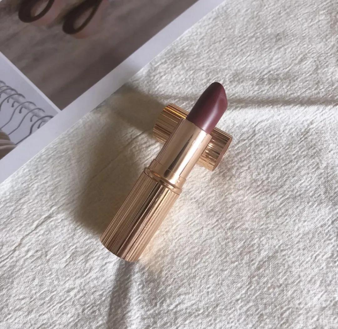 素颜口红推荐无美颜无滤镜,素颜涂滋润口红推荐大牌