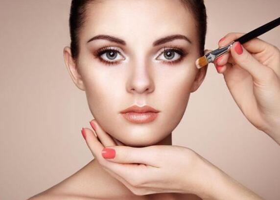 最好用的粉底液前三名推荐,又小又好用的粉底液推荐