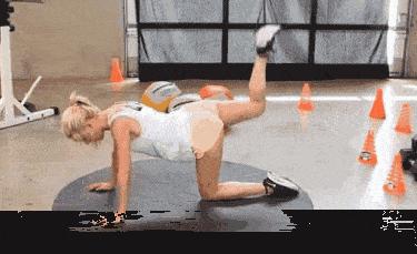 羡慕能驾驭各种靴子的“腿精们”？不如快来拯救我们的大长腿吧