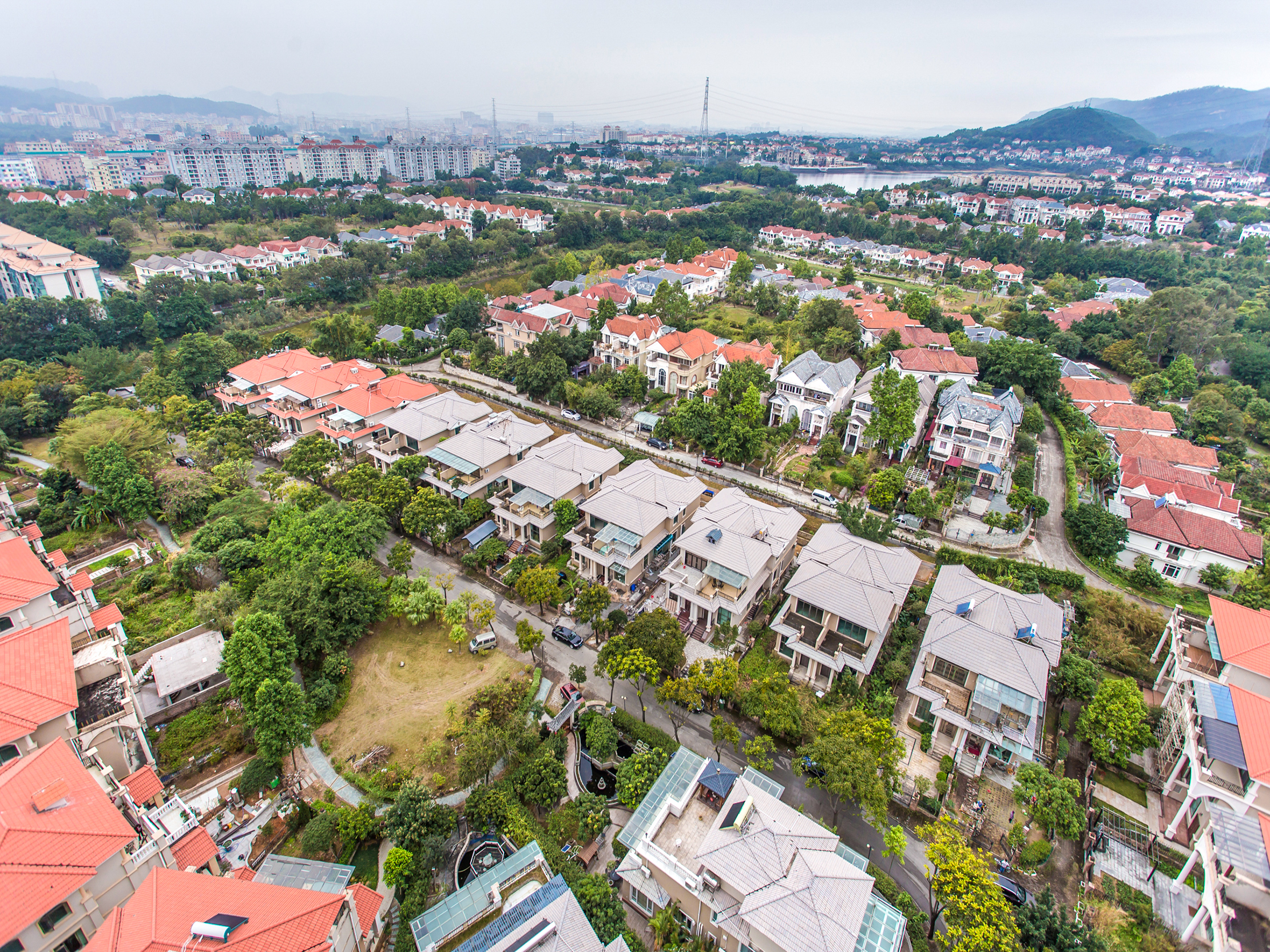 恒大许家印怎么赚的第一桶金,许家印九字诀开启恒大新征程