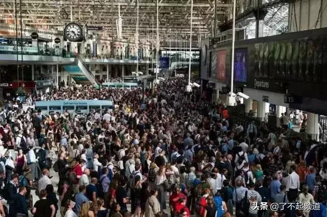 英国也抢不到票，求中国人给他们做了个“12306”