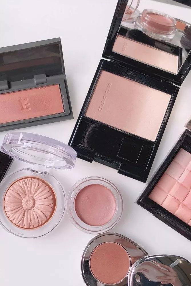 比豆沙色红一点的什么色号,比豆沙色还浅的颜色