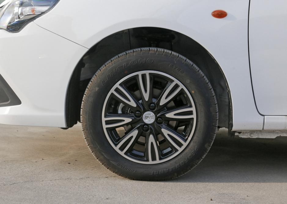 比亚迪经典f3新款2022,2020款比亚迪f3上市售价4.49万元