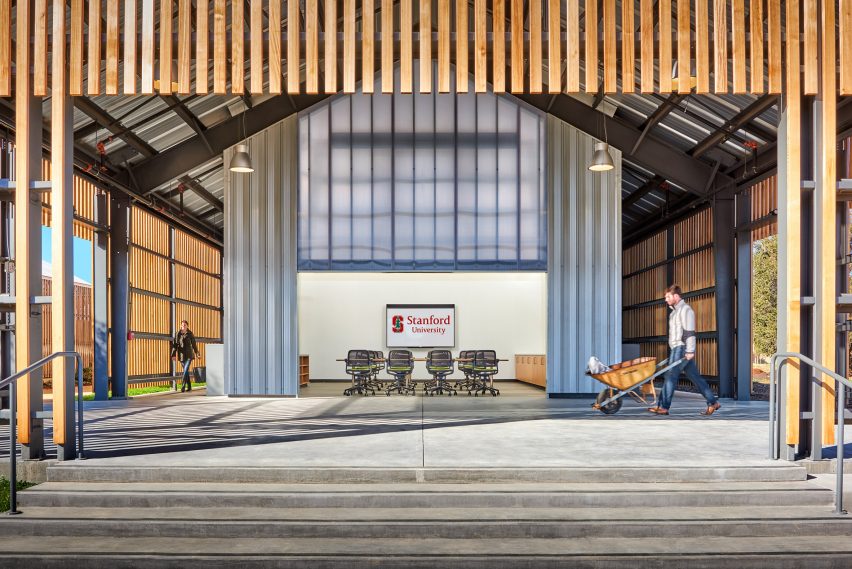 斯坦福教育农场创建了一系列农业建筑