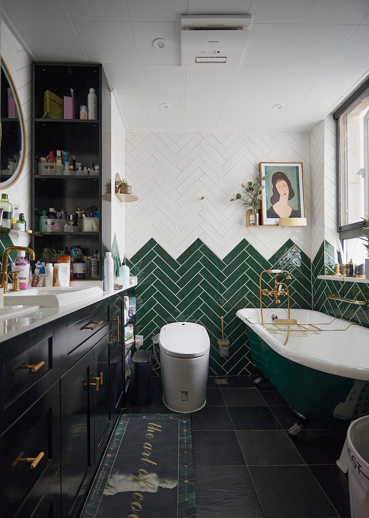 家里垃圾堆多,家里都是垃圾杂物