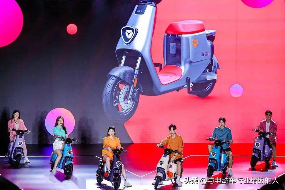 雅迪和爱玛在行业中处于什么地位,雅迪爱玛谁是上市公司