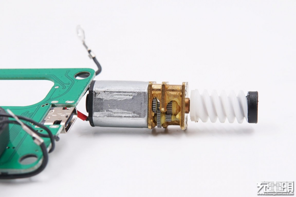 华为磁吸车载无线充电支架,华为车载超级快充支架测评