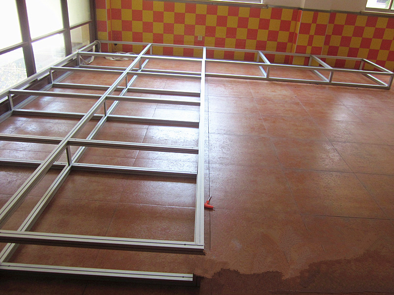 模仿制作别墅,轻奢家装玻璃地台