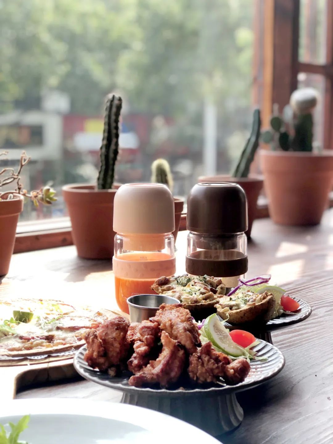 鲜榨橙汁榨汁机推荐,榨汁机榨咖啡