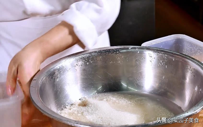 小米粑做法全过程,桐子叶米粑家常制作方法