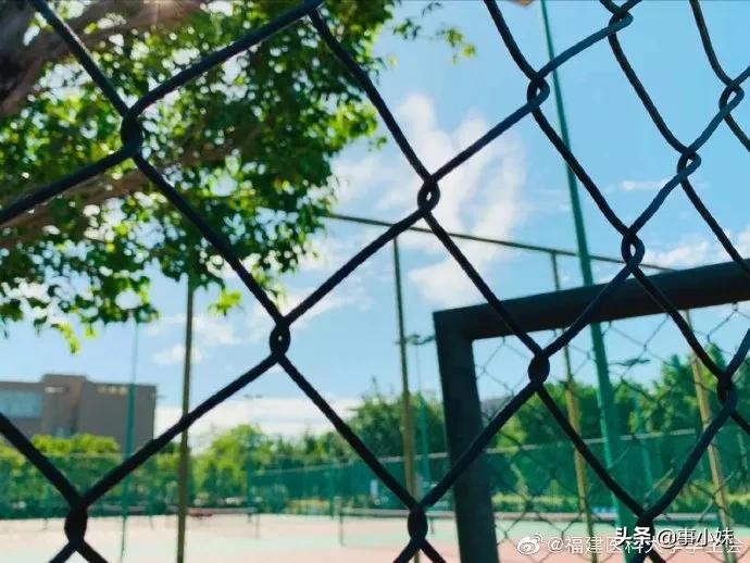 福医大上学怎么样,我劝你千万不要惹学医的女生