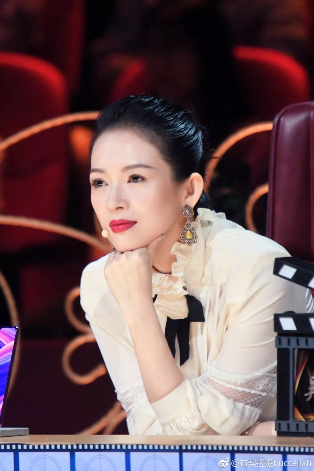 全球最大珠宝集团,世界珠宝第一名是谁代言的