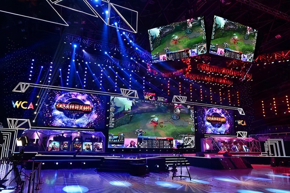 网易用腾讯最擅长的方式，让实况在FIFA面前打了个漂亮翻身仗