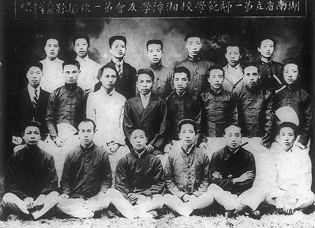 曾出钱为毛*东泽**定做球衣，陶斯咏：润之气质让我难以忘却