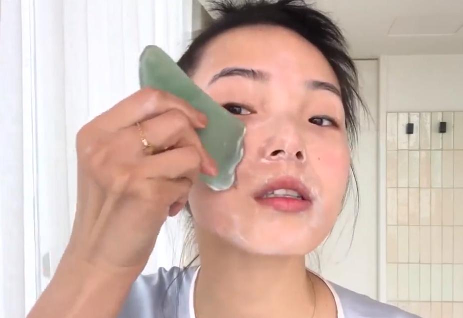 15岁女生必知5个护肤神器,秋冬必备面部护理