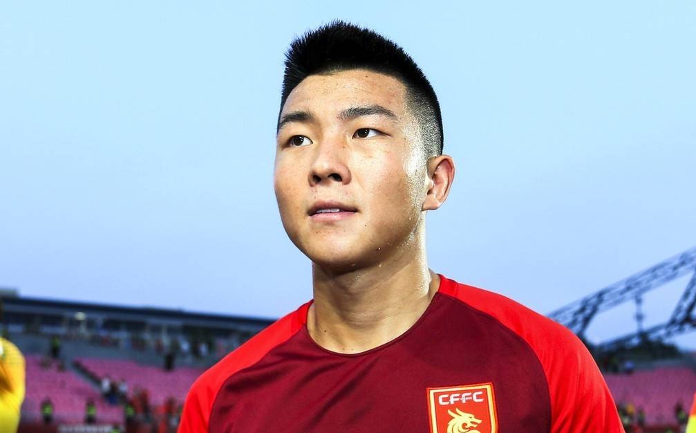 足球最强阵容11人韦世豪,中国最强11人韦世豪