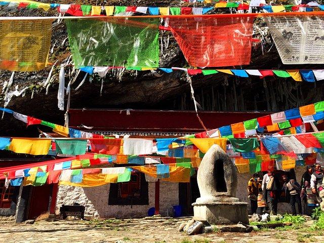 最迷人的秋季公路风景,最美的风景是在路上的不期而遇