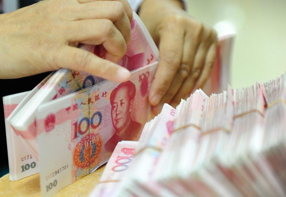 人民币破损了二分之一还能兑换吗,破损的100元人民币能在银行换钱吗