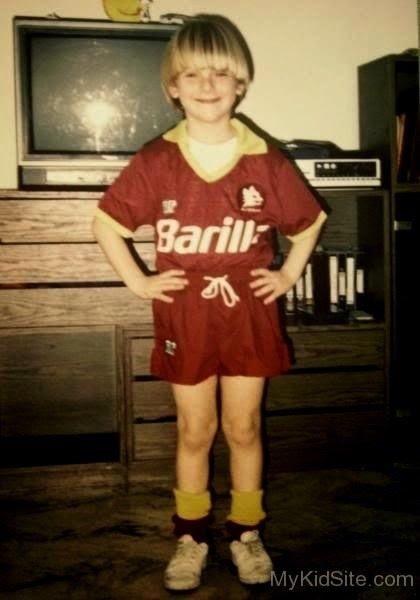 足坛情话,足坛告别德罗西