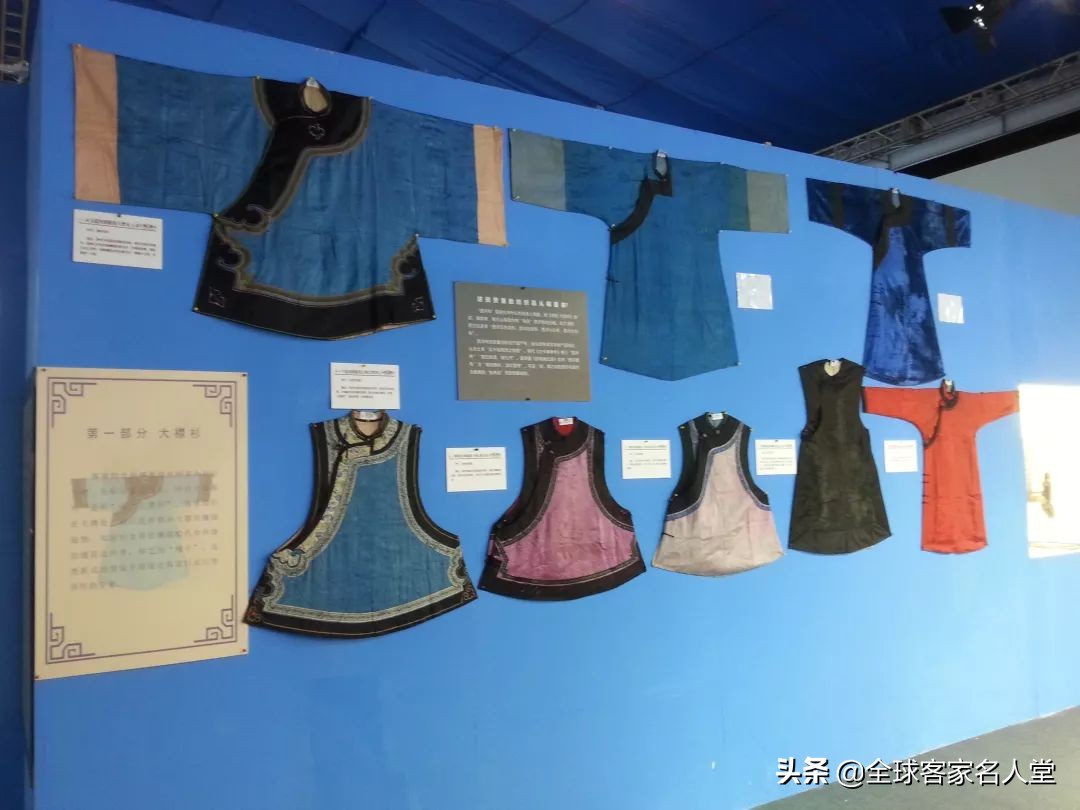 客家风格的衣服,外国人喜欢古代的服装