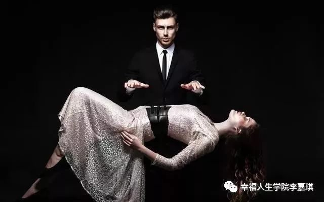 催眠临床心理治疗技巧,催眠疗法治疗抑郁症效果如何