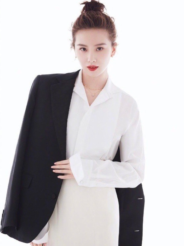 纯欲风女神高级穿搭,轻熟风穿搭女生夏季高级感