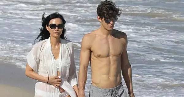 邓文迪为什么是传奇人物,邓文迪为何知名度这么高