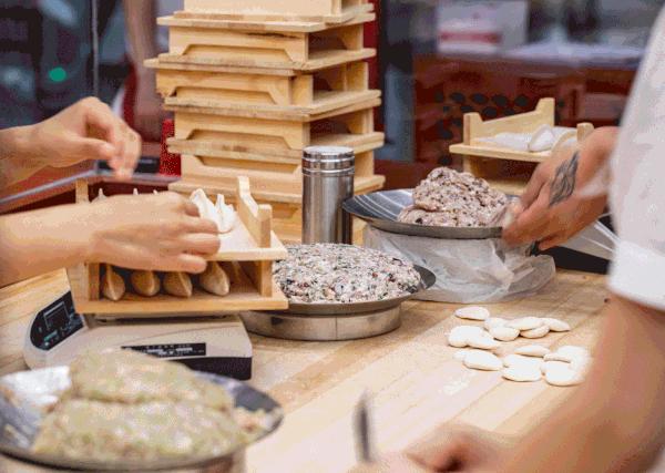 喜家德水饺一天净利润,喜家德饺子利润是多少