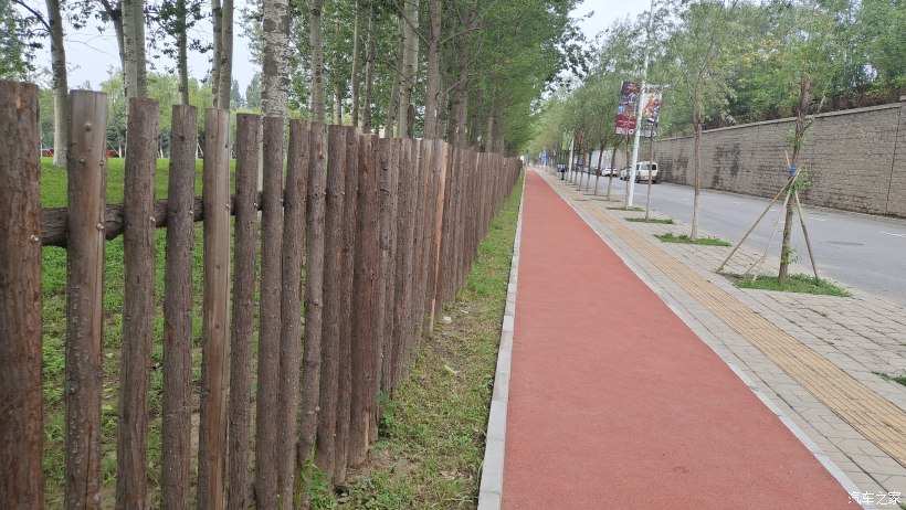 海淀区稻香湖景酒店,北京海淀稻香湖景酒店夜景