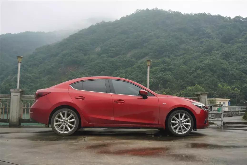 详细体验次世代昂克赛拉2.0,试驾2.0昂克赛拉