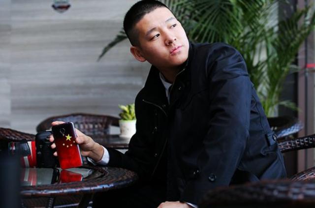 18岁发明万能充获奖被保送清华,18岁保送北大数学天才