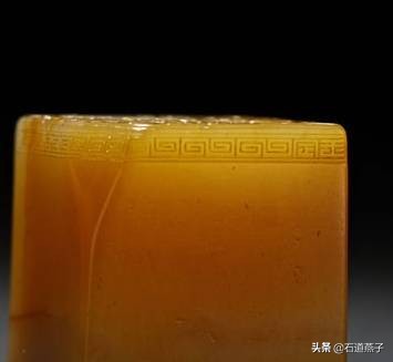 天价田黄石拍出史上最贵价格,田黄石每克3万真假田黄