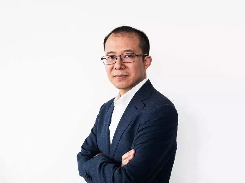 蔡崇信陆奇刘炽平,蔡崇信与刘捷