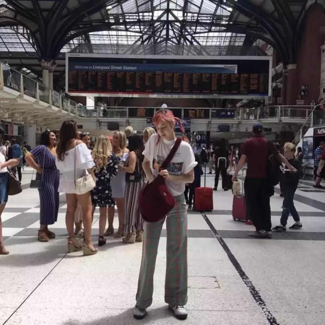 除了那位「E奶」女孩以外,DJ圈还有许多值得关注的小姐姐存在！