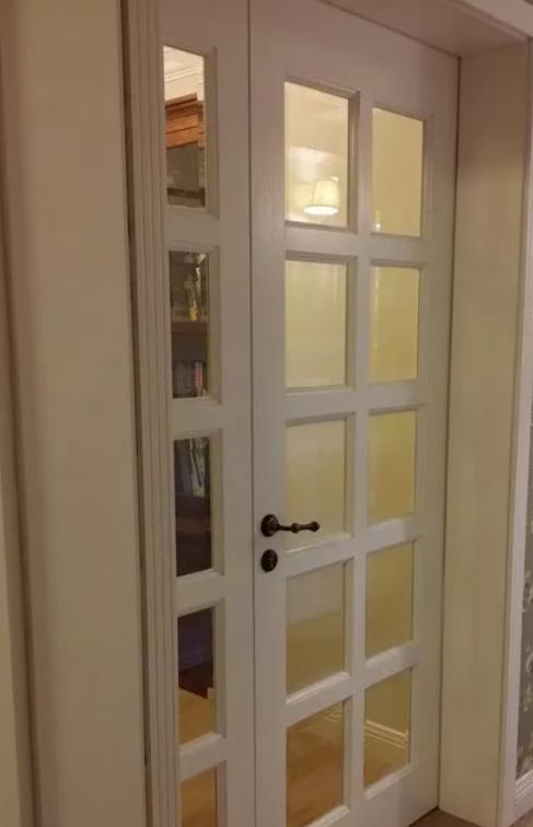 厨房别再装推拉门了，现在流行这种子母门，美观大方还隔油烟！