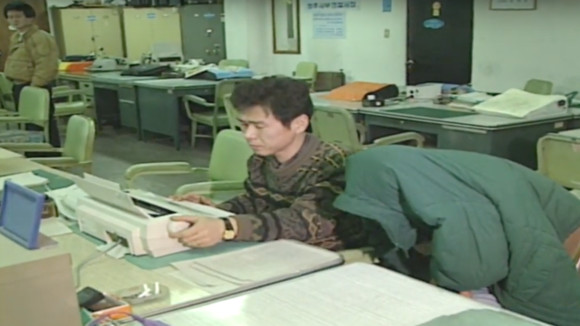 韩国真实悬案33年发现凶手,韩国十大悬案真实案件视频