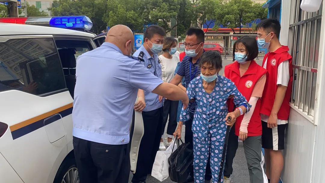 疫往无前践初心疫不容辞担使命,疫往无前