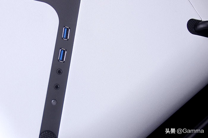 综合性能最好的itx机箱,安钛克itx机箱分体式水冷案例