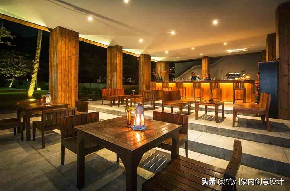 酒店酒馆区别,酒店里的酒吧