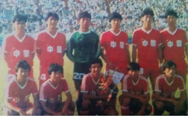 内外交困下,走了很远的路:新中国男足简史(二)一步之遥