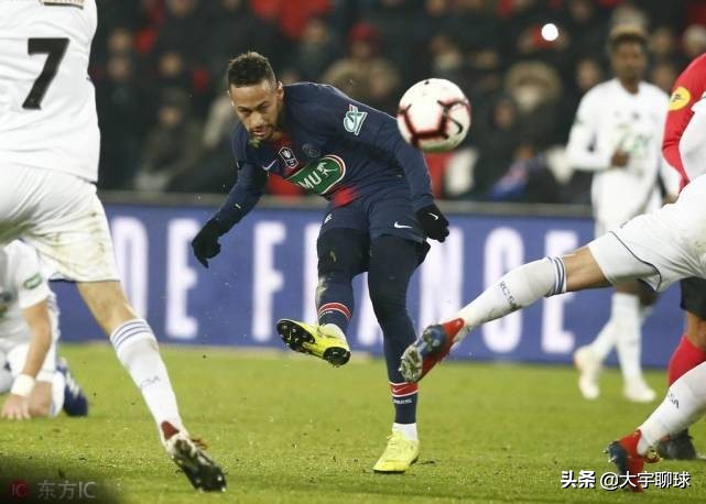 风采依旧帅气不减当年,内马尔曾经意气风发的少年