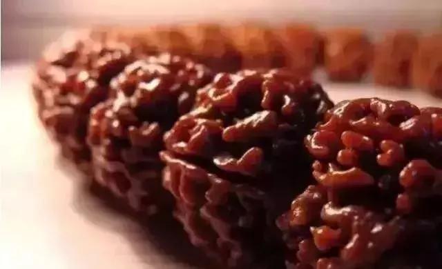 菩提手串掉色有毒吗,菩提手串生虫