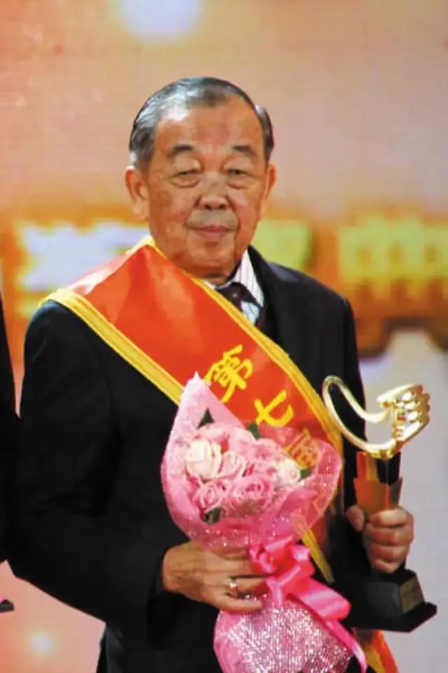 绂忓缓80鍚庝紒涓氬鍚嶅崟,闂藉晢鍗佸ぇ鏂伴攼棰嗗啗浜虹墿