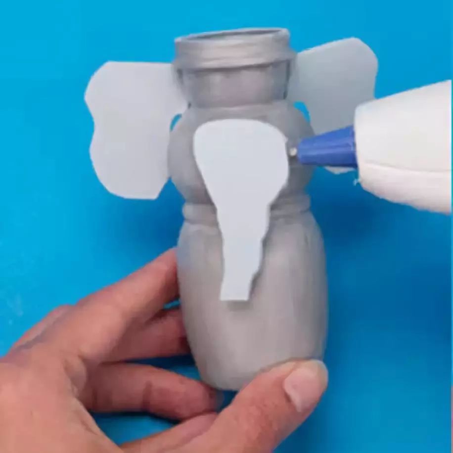 幼儿园元旦手工制作酸奶瓶,玻璃酸奶瓶子创意手工制作