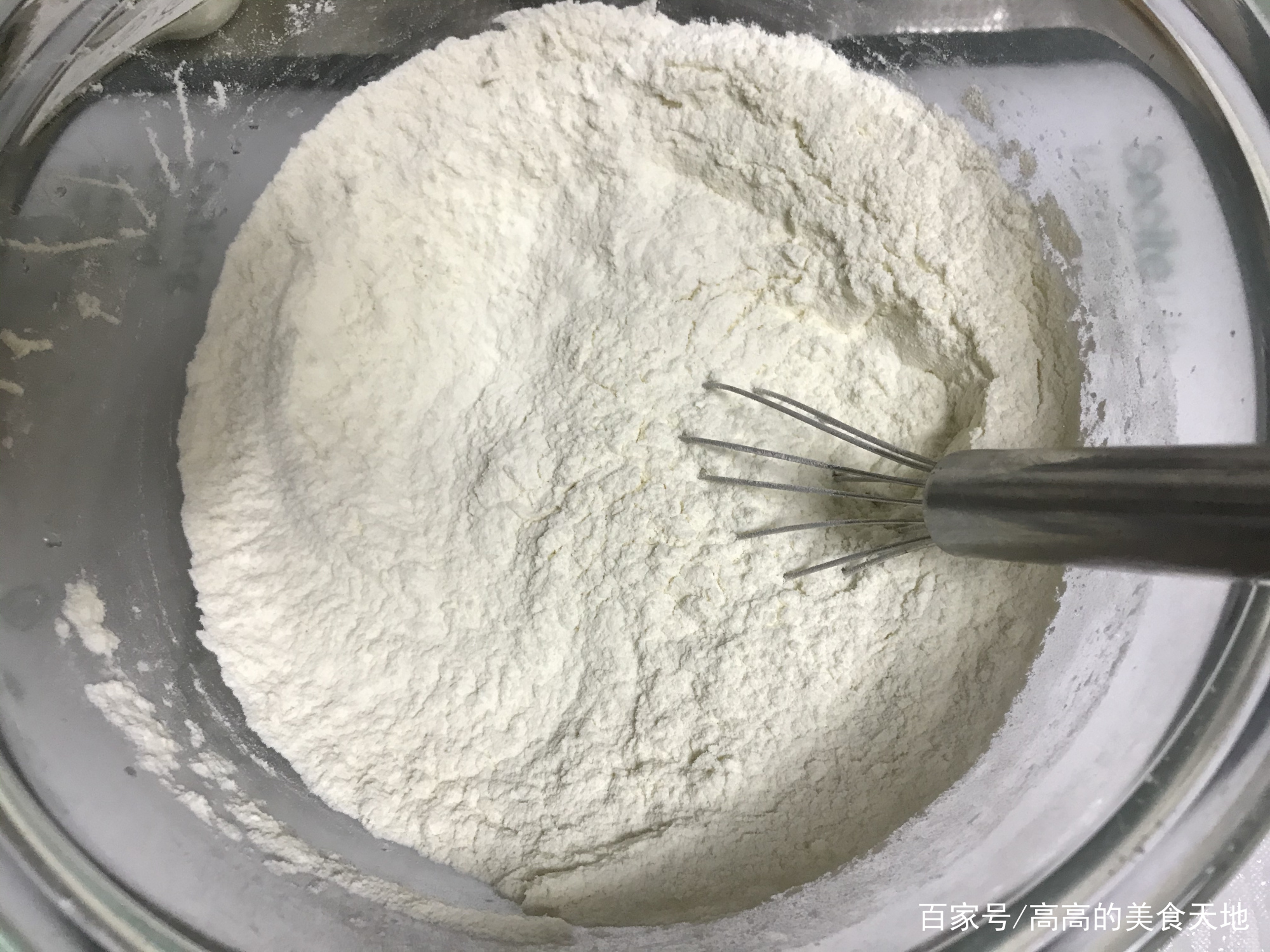 花1000学的炸油条做法,酥油条配方