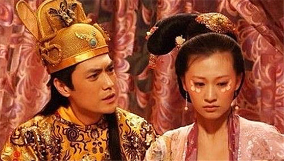 用*药春**魅惑君王的妃子,孝文帝的宠妃终是玩火*焚自**