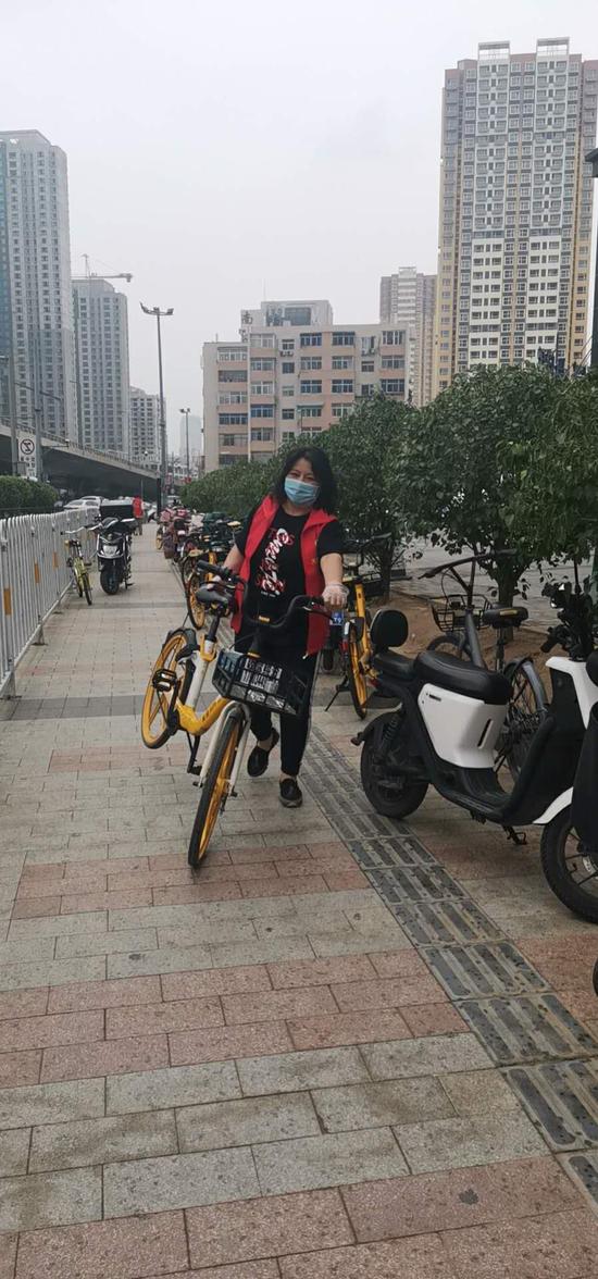 红马甲志愿者招募,红马甲志愿者为您服务