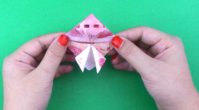 双爱心钱折法情人节,情人节折爱心手工教程